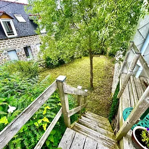 Hébergement de vacances Maison Collinee